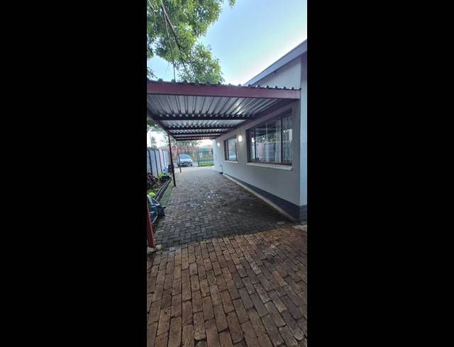 3 BEDROOM PROPERTY TO RENT IN ALBERTSKROON